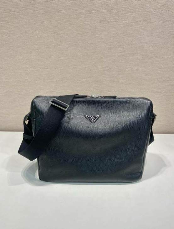 Picture of Prada Mens Bags _SKUfw223583835fw